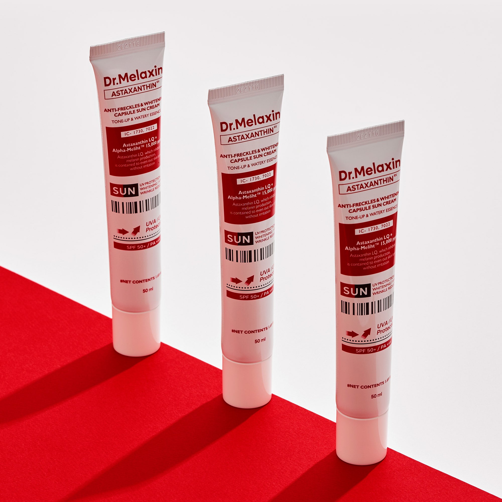 DR.MELAXIN Astaxanthin Anti-Freckles & Whitening Capsule Sunscreen SPF50+ / PA+++ - Tonujący krem z filtrem na przebarwienia 50 ml #6