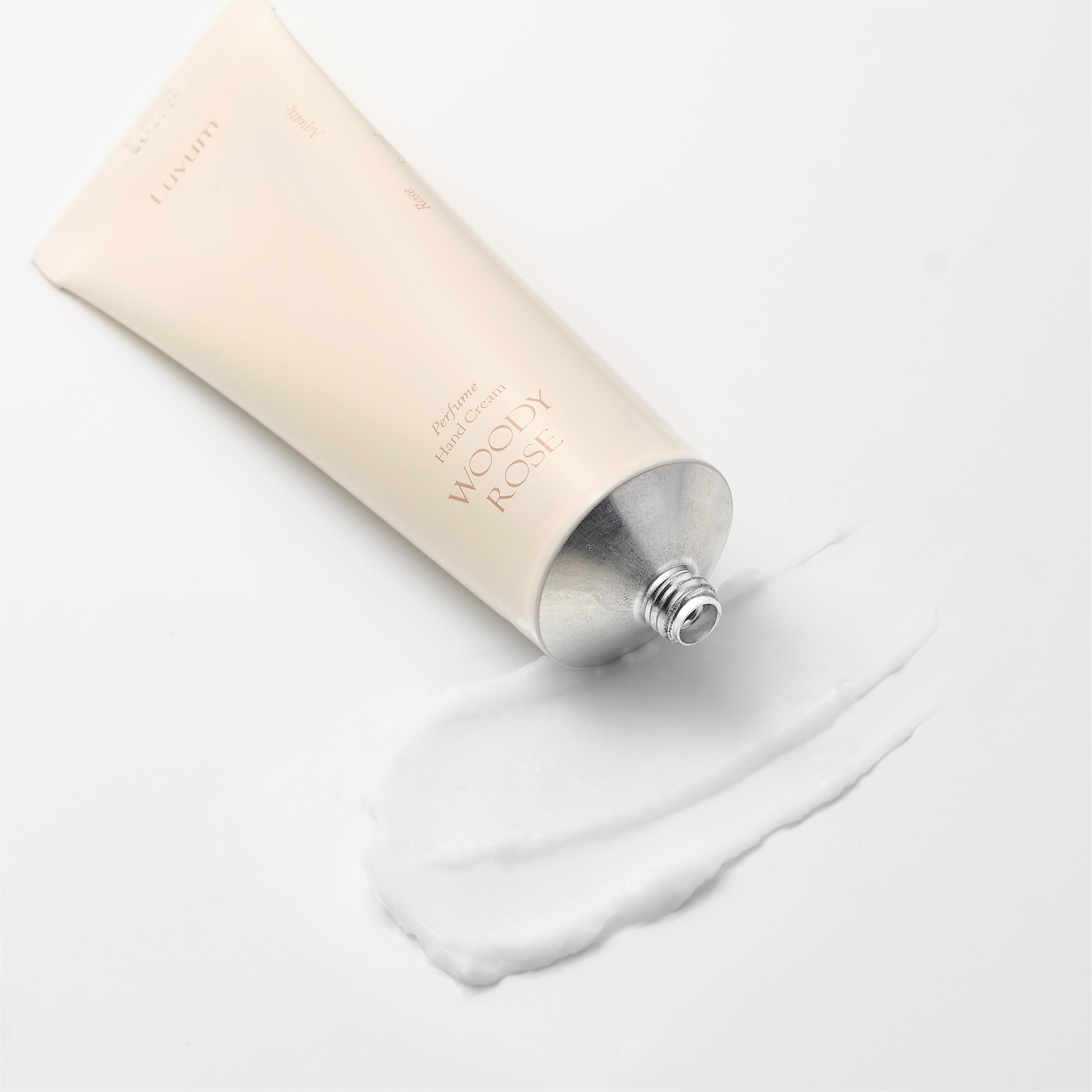 LUVUM PERFUME HANDCREAM WOODY ROSE Lekki, nawilżający krem do rąk o zapachu róży i drzewa sandałowego 50 ml #3