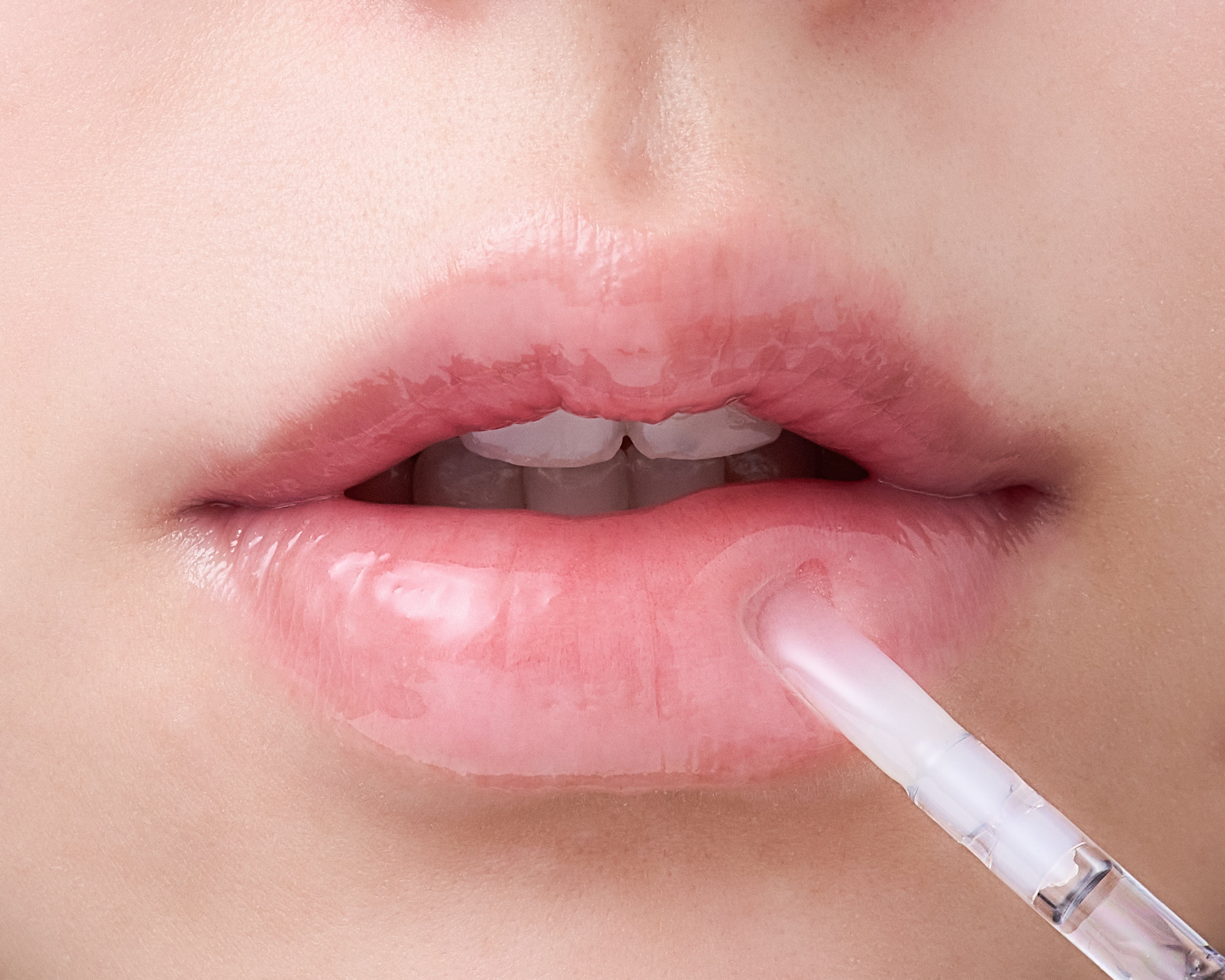 DR.MELAXIN BIO-SPICULE BP SPICULE PLUMPING LIP SHOT MILD Nawilżający błyszczyk do ust z delikatnym efektem powiększenia 4 ml #8